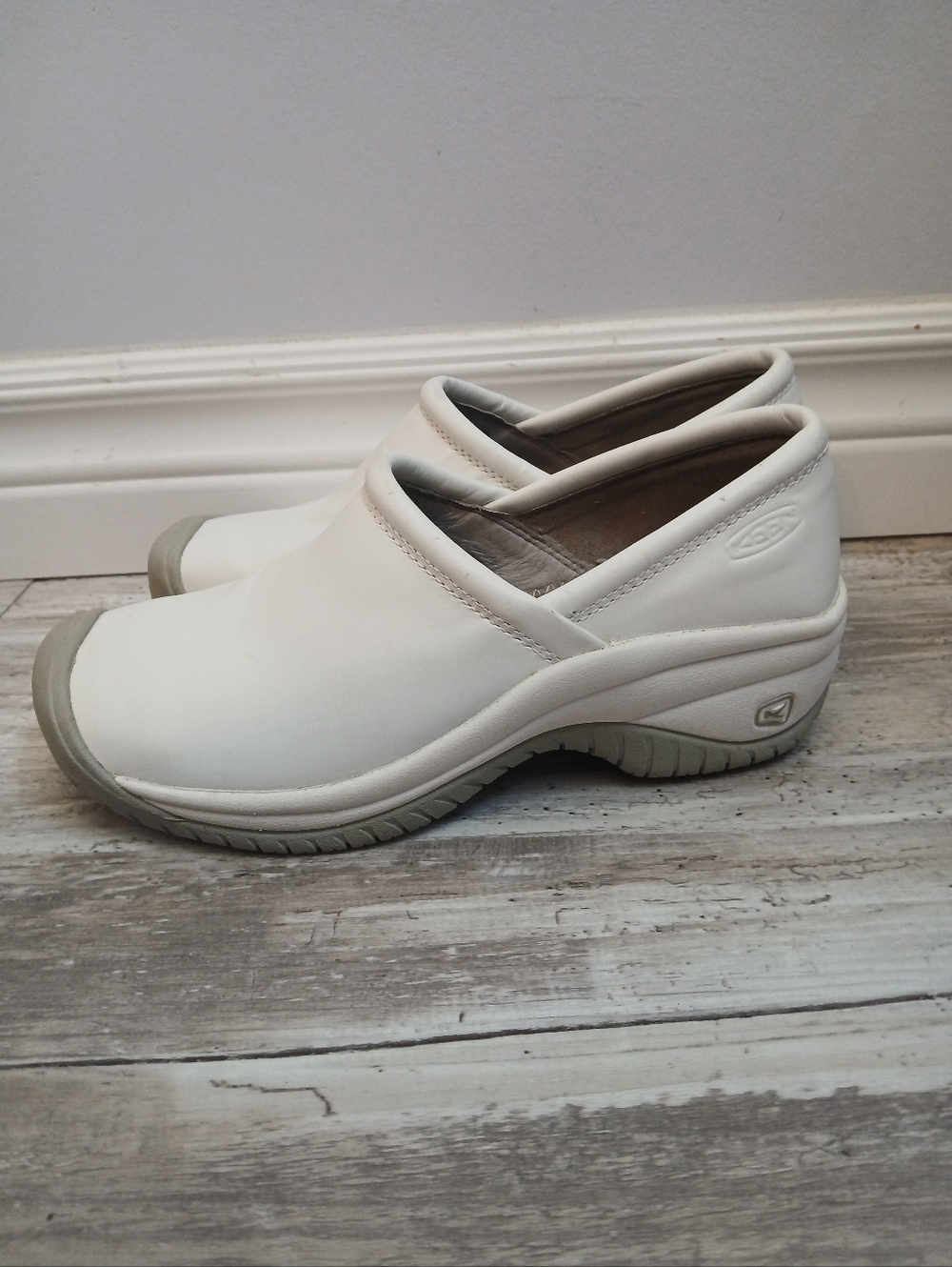 KEEN Utility Women's PTC Slip-On II Work Clog Size 7 White Slip Resistant - Picture 2 of 11